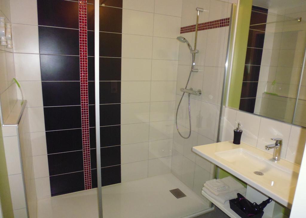 Le Faing Du Bray Bed & Breakfast Plombieres-les-Bains Room photo